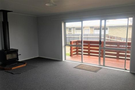 Photo of property in 92 Mavora Crescent, Heidelberg, Invercargill, 9812