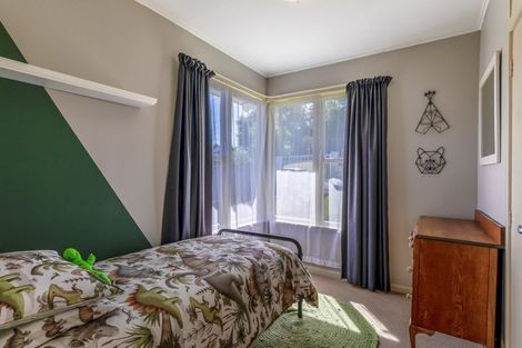 Photo of property in 52 Sylvan Crescent, Te Atatu South, Auckland, 0610