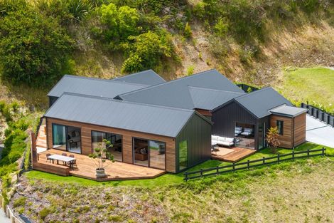 Photo of property in 11 Sparrowhawk Way, Kinloch, Taupo, 3377