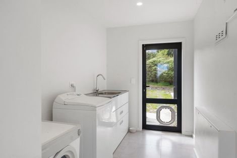 Photo of property in 42 Lacebark Drive, Kinloch, Taupo, 3377