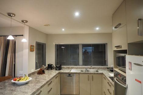 Photo of property in 8 Amner Place, Bluff Hill, Napier, 4110