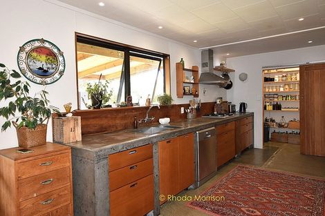 Photo of property in 52 Gallie Branch Road, Matakohe, 0594