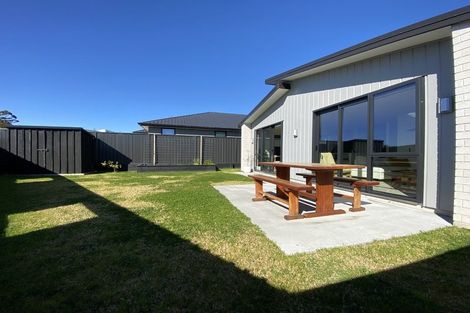 Photo of property in 73 Heartwood Avenue, Omokoroa, 3114