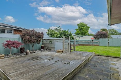 Photo of property in 14 Mokau Place, Terrace End, Palmerston North, 4410