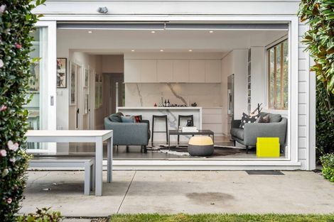 Photo of property in 3 Wynyard Road, Mount Eden, Auckland, 1024