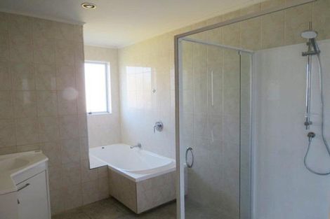 Photo of property in 17 Princes Street, Fitzroy, New Plymouth, 4312