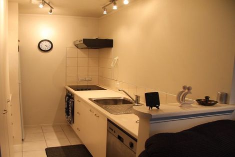 Photo of property in 21 Cardiff Road, Pakuranga, Auckland, 2010