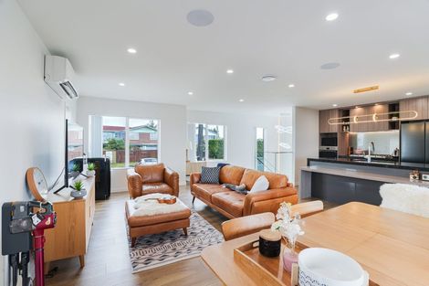 Photo of property in 126b Coronation Road, Hillcrest, Auckland, 0627