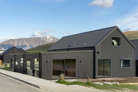 Photo of property in 33 Forage Road, Jacks Point, 9371