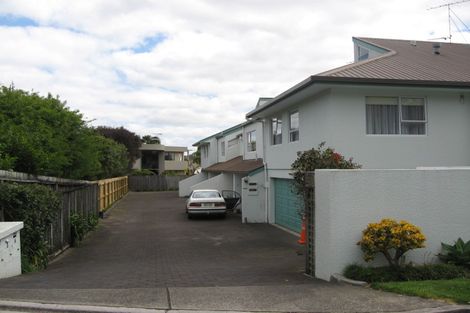 Photo of property in 1/6 Brown Street, Manly, Whangaparaoa, 0930