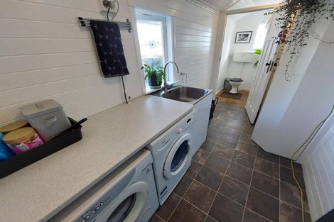 Photo of property in 334a West Coast Road, Glen Eden, Auckland, 0602