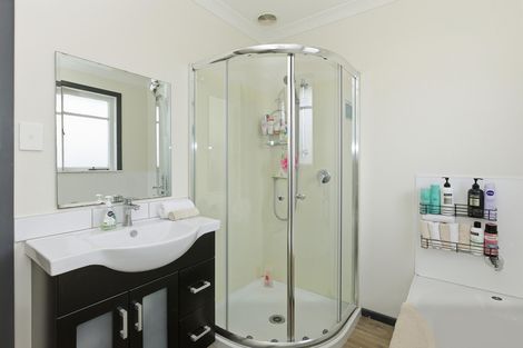 Photo of property in 1 Coronation Road, Morrinsville, 3300