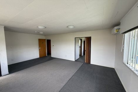 Photo of property in 190 Universal Drive, Henderson, Auckland, 0610