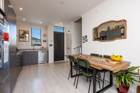 Photo of property in 18 Kauamo Close, Waiwhetu, Lower Hutt, 5010