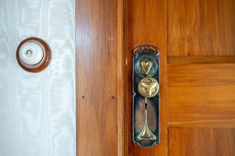 Photo of property in 903 Caroline Road, Mayfair, Hastings, 4122