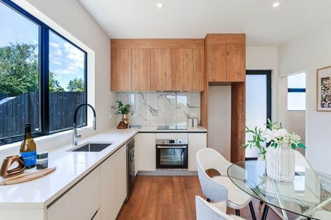 Photo of property in 35a Cedar Heights Avenue, Massey, Auckland, 0614