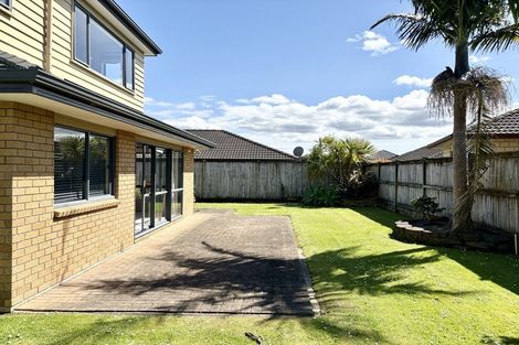 Photo of property in 6 Bellshill Close, Wattle Downs, Auckland, 2103
