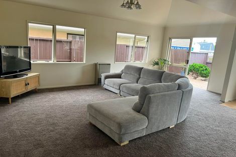 Photo of property in 6 Armstrong Avenue, Woodhill, Whangarei, 0110