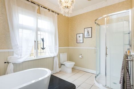 Photo of property in 10 Milverton Avenue, Hokowhitu, Palmerston North, 4410