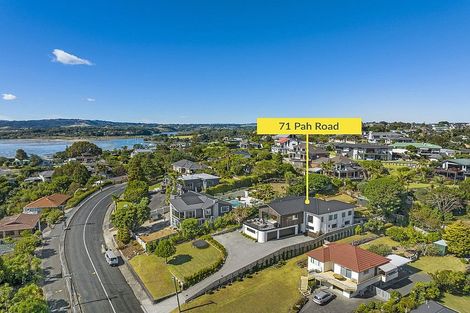 Photo of property in 71 Pah Road, Cockle Bay, Auckland, 2014