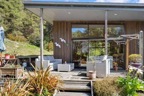 Photo of property in 71a Milton Terrace, Picton, 7220