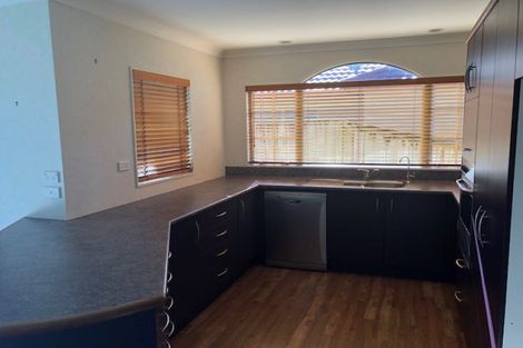 Photo of property in 25 Cranbrook Place, Rototuna North, Hamilton, 3210