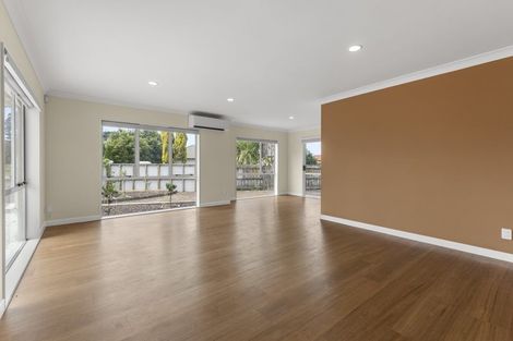 Photo of property in 202 Gravatt Road, Papamoa Beach, Papamoa, 3118