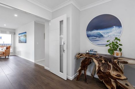 Photo of property in 118 Rosetta Road, Raumati South, Paraparaumu, 5032