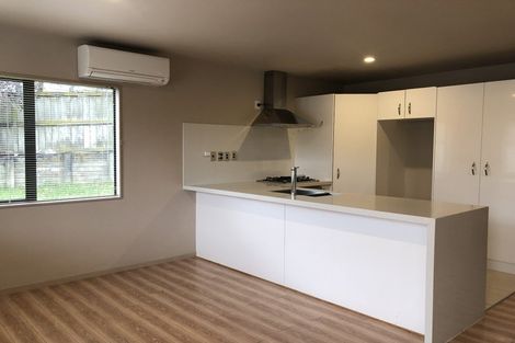 Photo of property in 9/3 Orwell Road, Greenhithe, Auckland, 0632