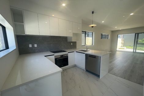 Photo of property in 18 Hokoteta Street, Mount Wellington, Auckland, 1062