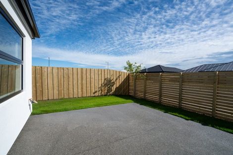 Photo of property in 16 Maple Lane, Huapai, Kumeu, 0810