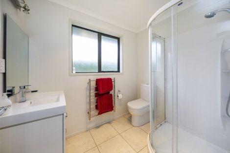 Photo of property in 16 Shere Lane, Linton, Palmerston North, 4472