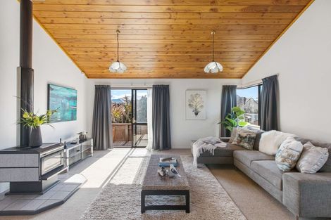 Photo of property in 2/10 Don Street, Papakura, 2110