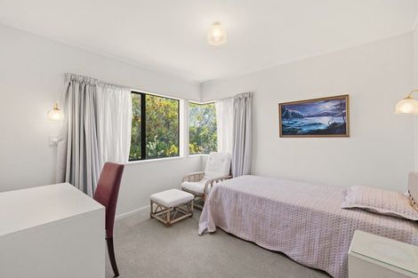 Photo of property in 2 Marwood Place, Mount Maunganui, 3116