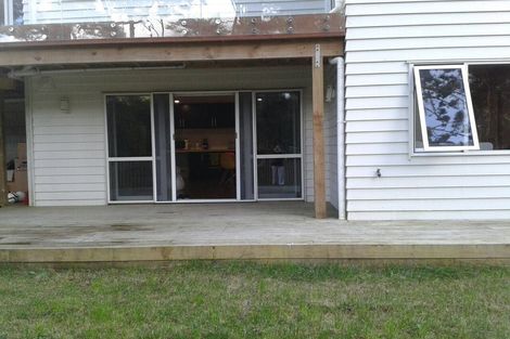 Photo of property in 48 Harrowglen Drive, Northcross, Auckland, 0630