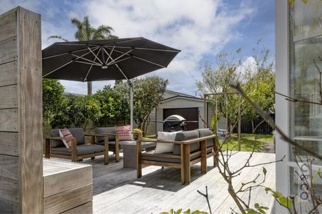 Photo of property in 15 Albert Street, Riverhead, 0820