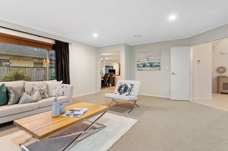 Photo of property in 14 Duntrune Road, Flat Bush, Auckland, 2016