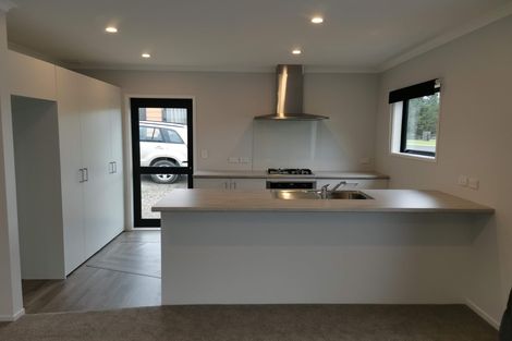 Photo of property in 14 Hull Road, Waiuku, 2123