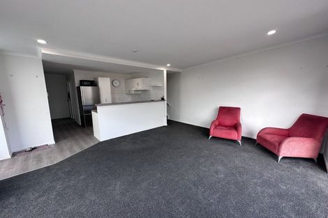 Photo of property in 8d Charlenne Close, Ranui, Auckland, 0612