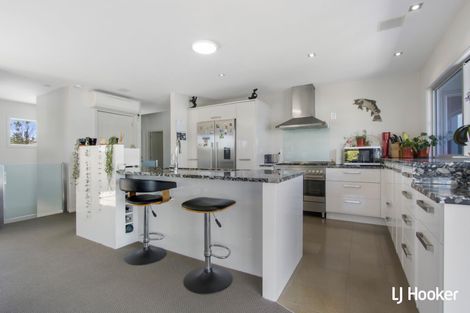 Photo of property in 33a Waione Avenue, Athenree, Katikati, 3177