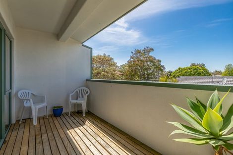Photo of property in 13 Vitex Lane, Henderson, Auckland, 0612