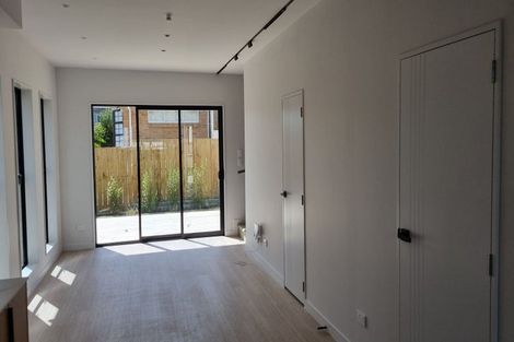 Photo of property in 5/25 Titoki Street, Te Atatu Peninsula, Auckland, 0610