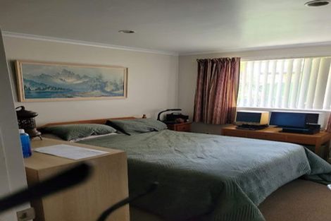 Photo of property in 765 Swanson Road, Swanson, Auckland, 0612