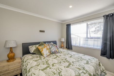 Photo of property in 68a Hokio Beach Road, Levin, 5510