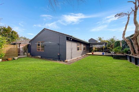 Photo of property in 7 Pohutukawa Place, Ellerslie, Auckland, 1051