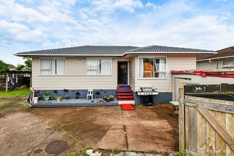 Photo of property in 12a John Walker Drive, Manurewa, Auckland, 2102