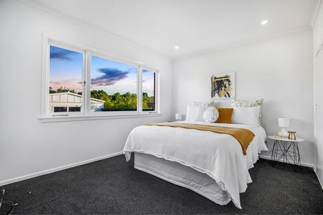 Photo of property in 2/32 Kereru Street, Henderson, Auckland, 0612