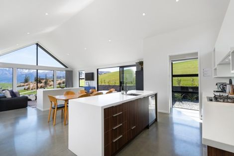 Photo of property in 35 Jacks Point Rise, Jacks Point, Queenstown, 9371