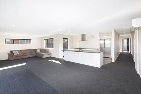Photo of property in 60 Luxembourg Crescent, Halswell, Christchurch, 8025