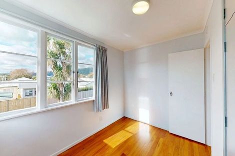 Photo of property in 37 Hawkins Street, Waiwhetu, Lower Hutt, 5010